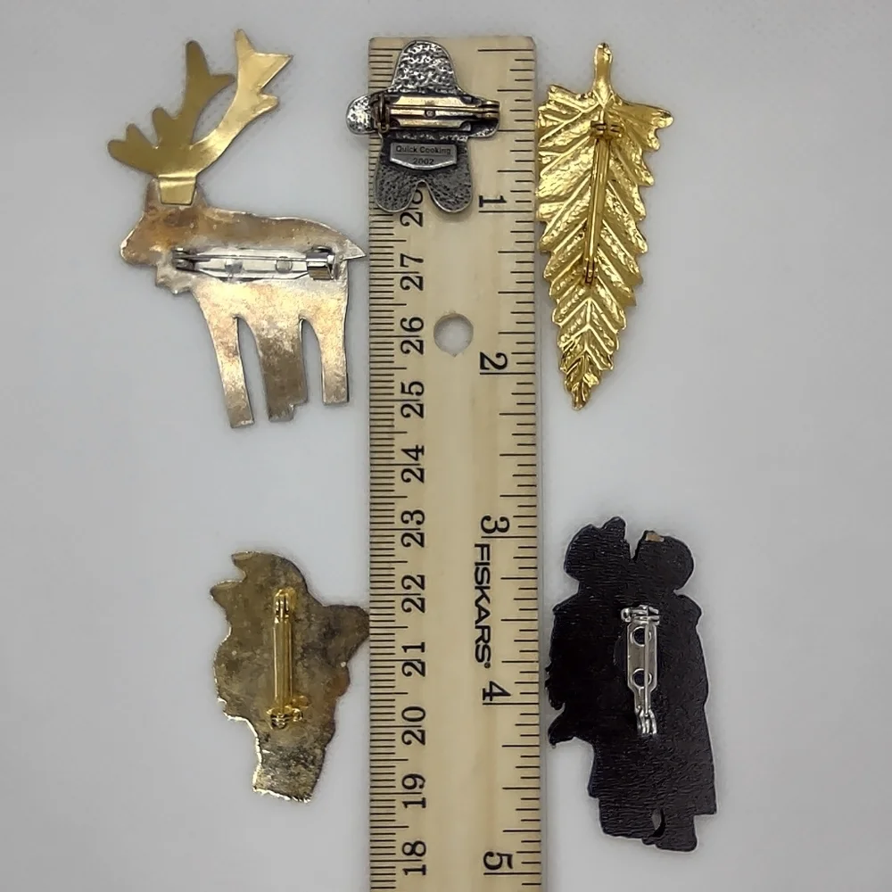 Bundle of‎ Vintage Brooches and Pins